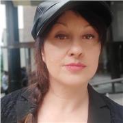 Pittrice e decoratrice su tutti i tipi di superficie con diverse tecniche
Sono insegnante da 15 anni nella pubblica istruzione....
Ho gestito un associazione di baby parking centri estivi laboratori creativi
Sono Pittrice e decoratrice
Ho esperienza come